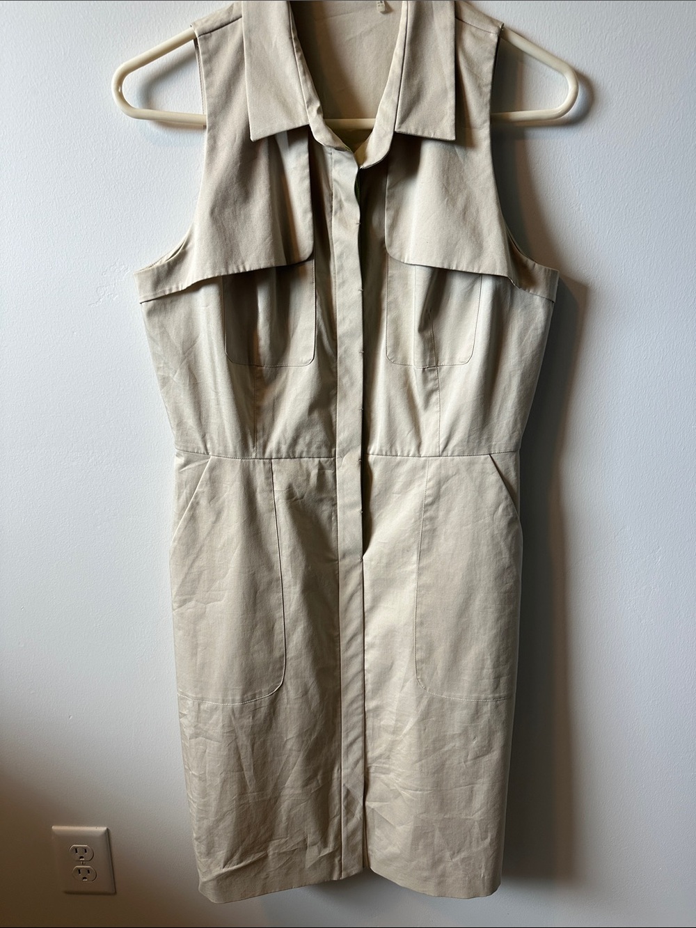ELIE TAHARI Sleeveless Beige Shirt Dress
